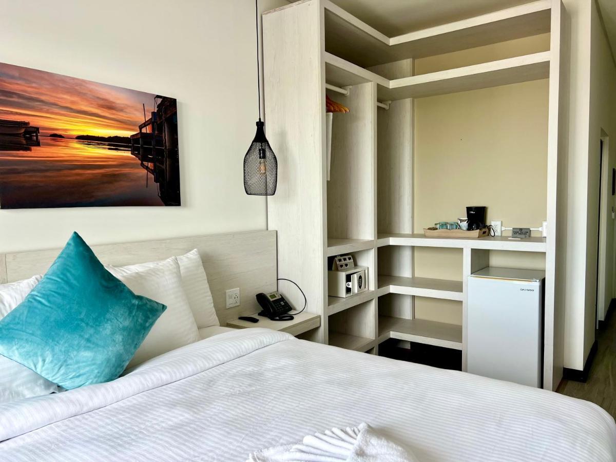 The Watermark Hotel San Pedro  Eksteriør billede